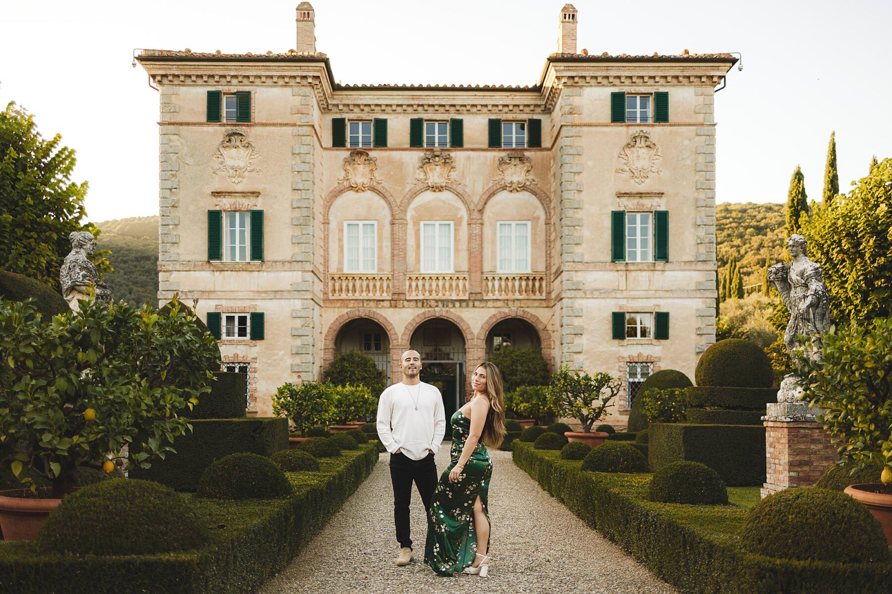 Love and splendor, an exclusive couple photoshoot at charming Villa Cetinale the most beautiful villa in Tuscany in the heart of Siena countryside