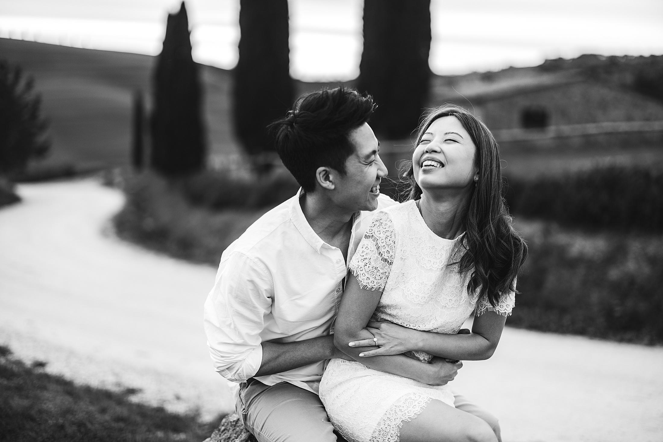 Candid engagement photography in the heart of Val d’Orcia near Pienza