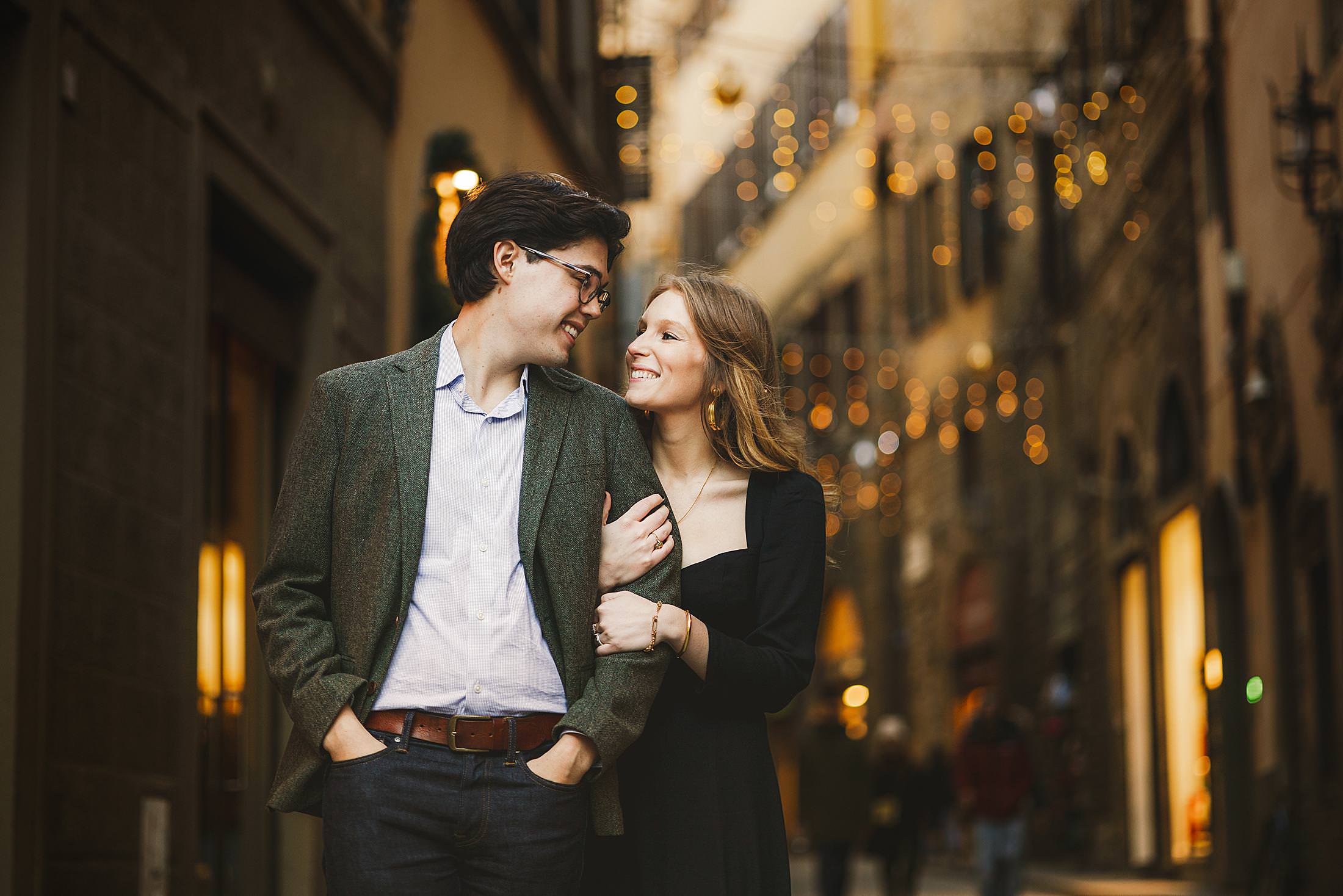 Christmas in Florence, a romantic winter couple pre-wedding photoshoot