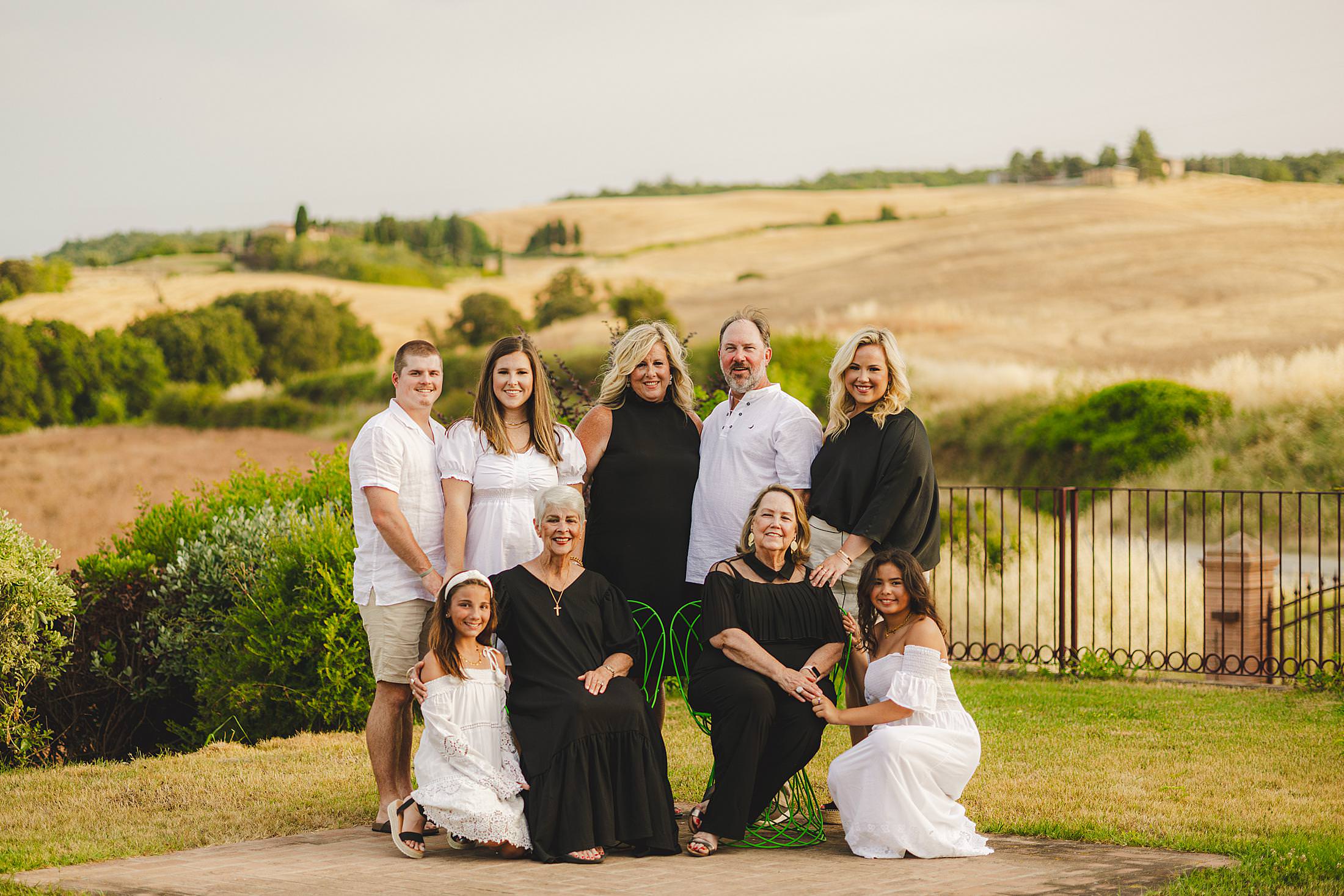 Unforgettable family reunion in a heavenly location immersed in the countryside around Chianni